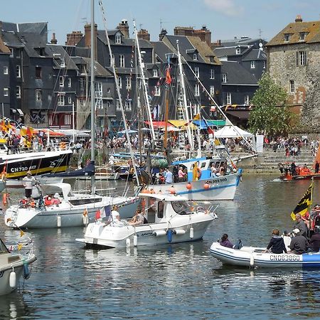 Charmant 2 Pieces Honfleur Buitenkant foto